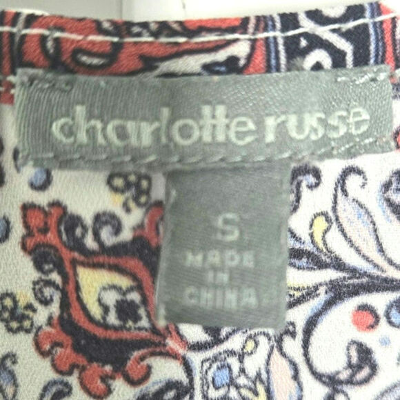 Womens tops bundle of 2. Both are size small - Picture 8 of 15